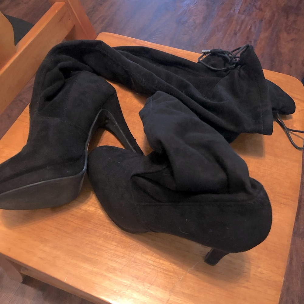 Women’s Black above the knee boots